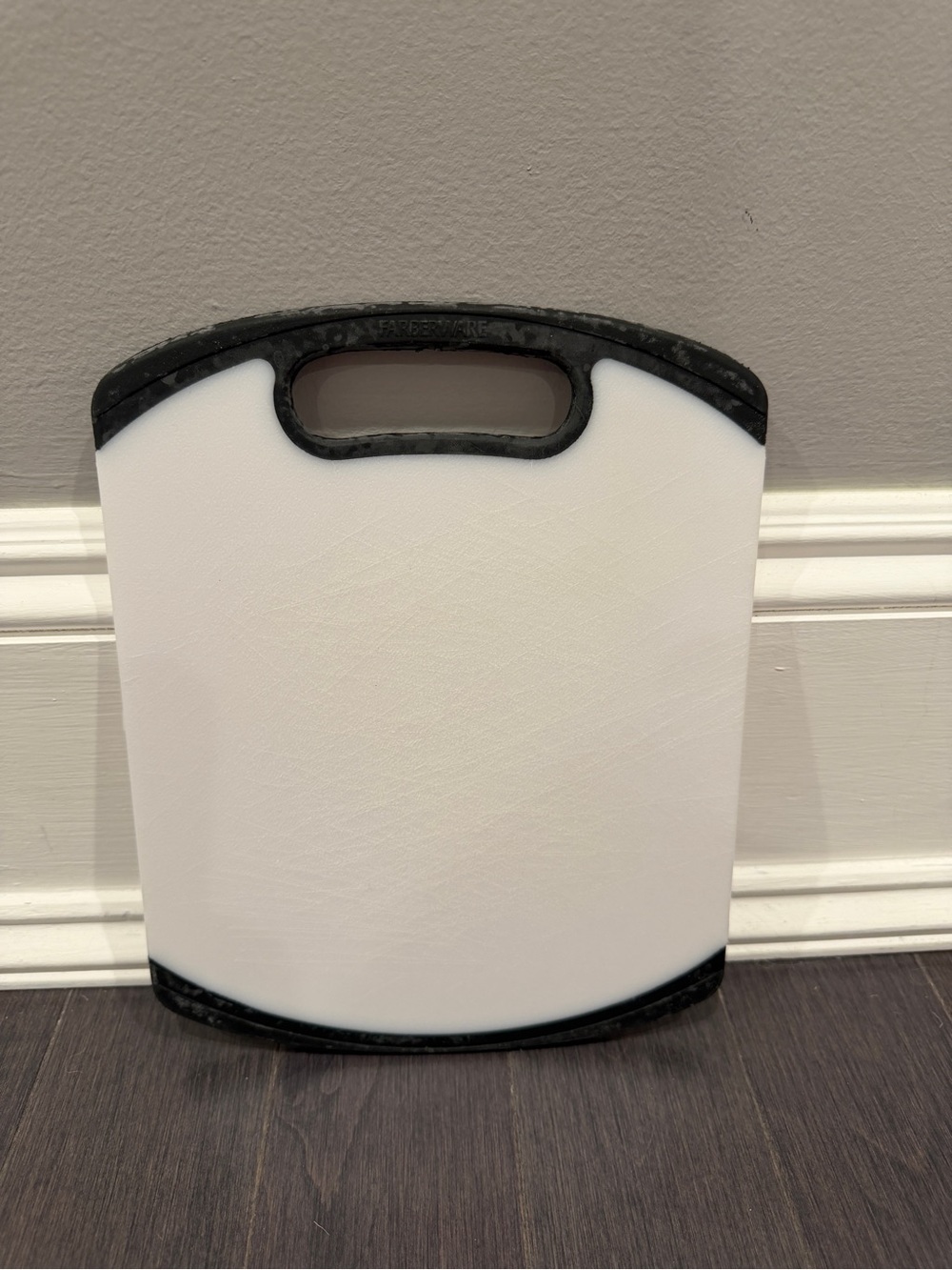 Cuisinart White and Black Cutting Board with Handle